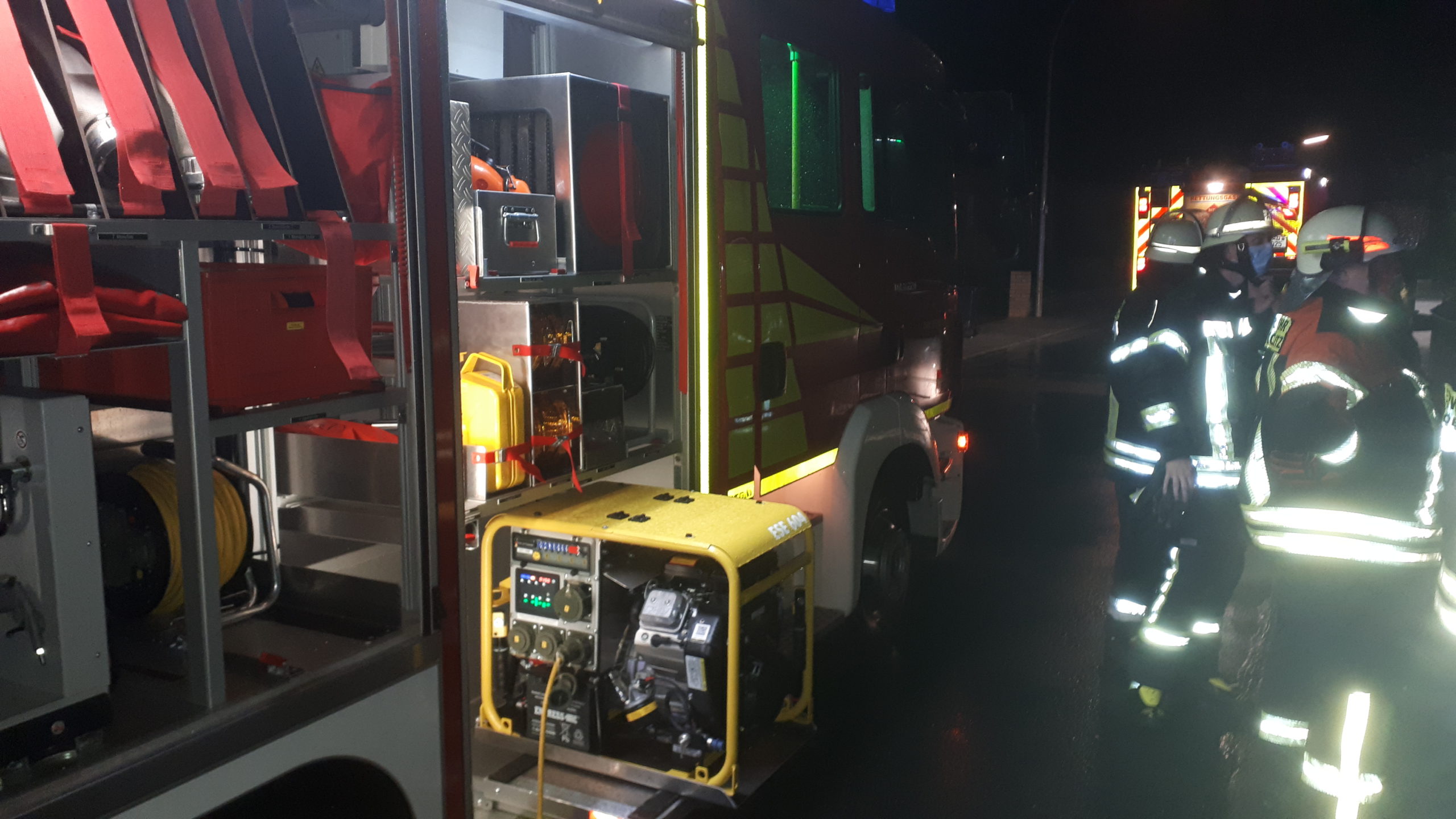 THL I Wasser im Keller nach Starkregen im Ortsbereich Unterköblitz Freiwillige Feuerwehr